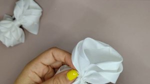 Бантики из репсовой ленты 4 см .