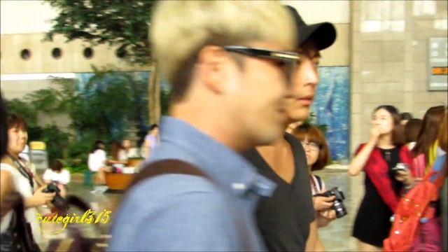130628 Super Junior at gimpo airport to china смотреть онлайн