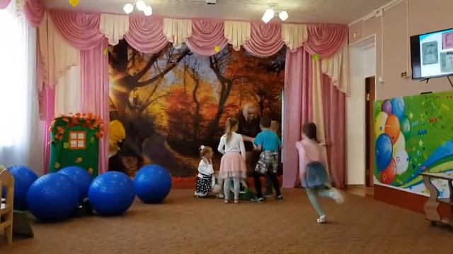 ООД Знакомство с деньгами воспитатель Свиженко В Р смотреть онлайн