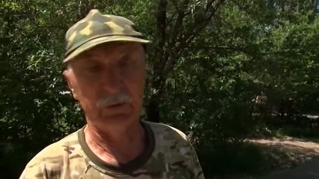 В Саратове ребёнок упал в открытый колодец возле поликлиники смотреть онлайн