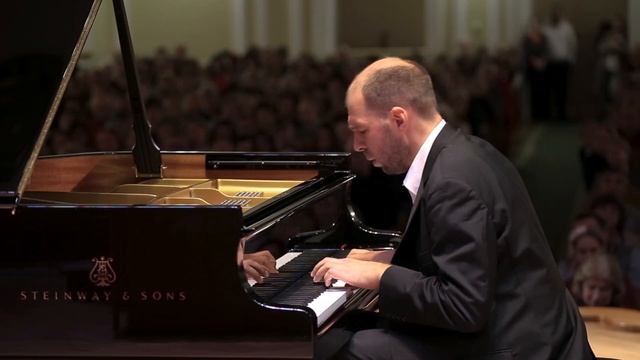 Schumann - "Aufschwung" op.12 no.2 - Andrei Korobeinikov in Moscow смотреть онлайн