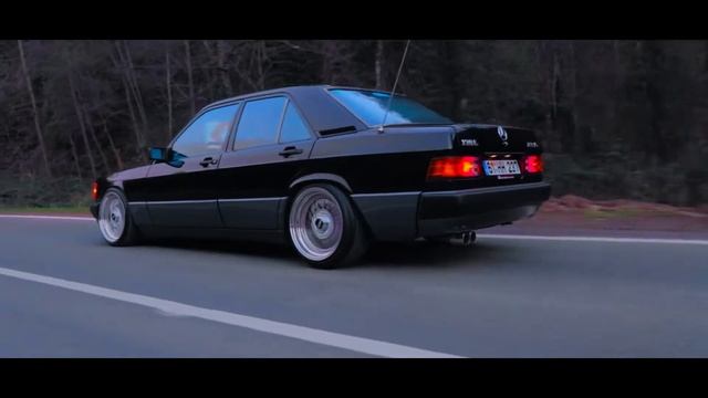 MERCEDES 190E CİNEMATİC CAR CLİP - MEDİA LABOR смотреть онлайн