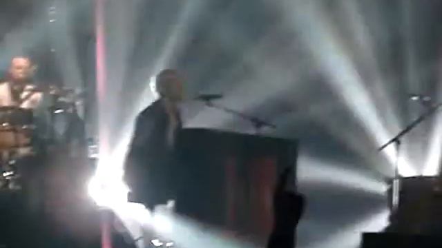 COLDPLAY -FIX YOU (LIVE O2 ARENA LONDON 16/12/2008)