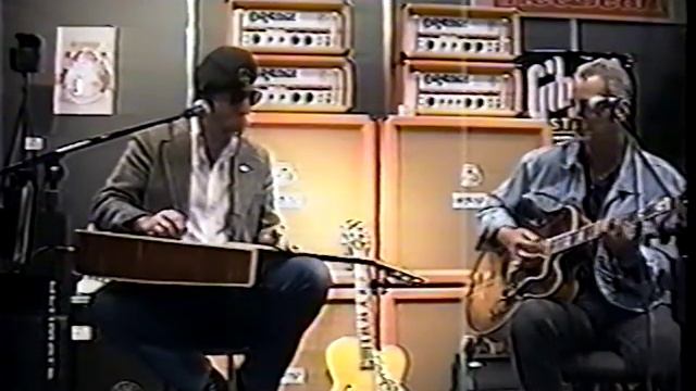 Jeff "Skunk" Baxter and Kal David at NAMM 1994 Part One смотреть онлайн
