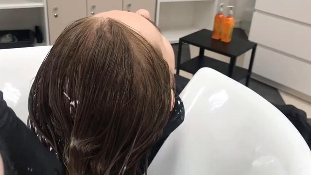 Как правильно мыть волосы/уход за сухим блондом смотреть онлайн