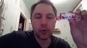 АСМР ИТИНГ. КУШАЮ КОНФЕТЫ ЧИО РИО