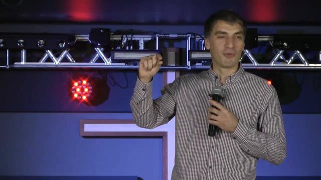 youthtomsk Алан Салбиев - Атмосфера любви в церкви смотреть онлайн