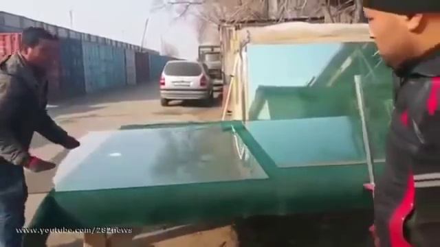 Таджики мастерски режут стекло смотреть онлайн