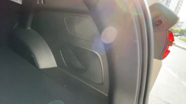 Geely Monjaro 2023 год в наличии в Москве смотреть онлайн