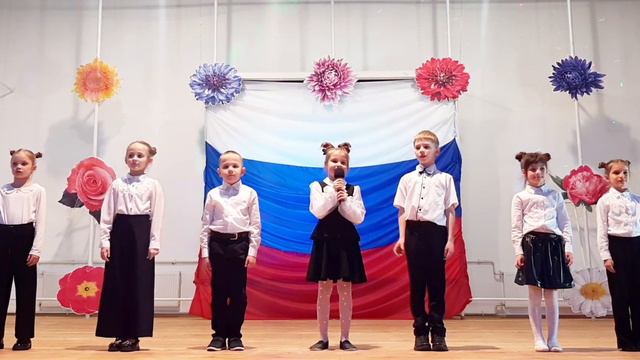 Поздравление с 8 марта. Стихи читают участники театрального кружка "Парус" смотреть онлайн