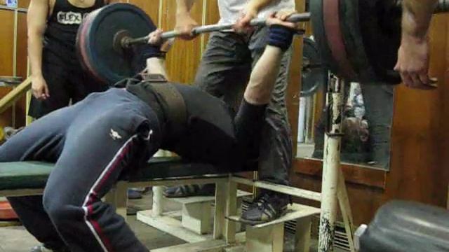 Смогу ли жать в майке? / Can I bench with shirt? смотреть онлайн