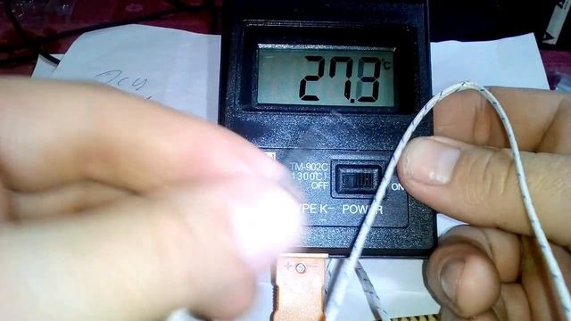 ТМ 902C Цифровой ЖК Термометр смотреть онлайн