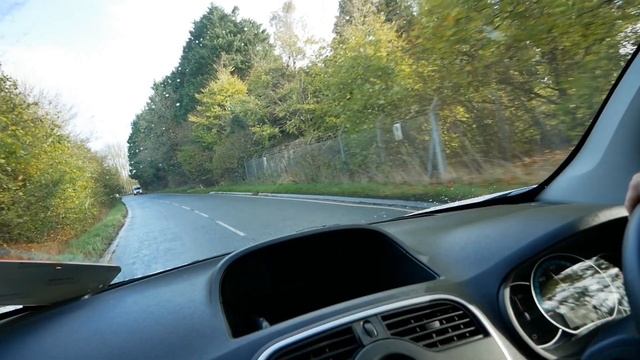 Delivering a Renault Kangoo ZE33 electric van do its new owner смотреть онлайн