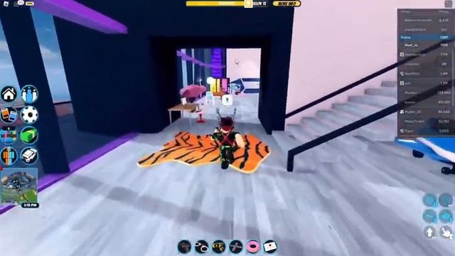 Which $1.5 million Penthouse Makes you *INSANE CASH?* (Roblox Jailbreak) смотреть онлайн