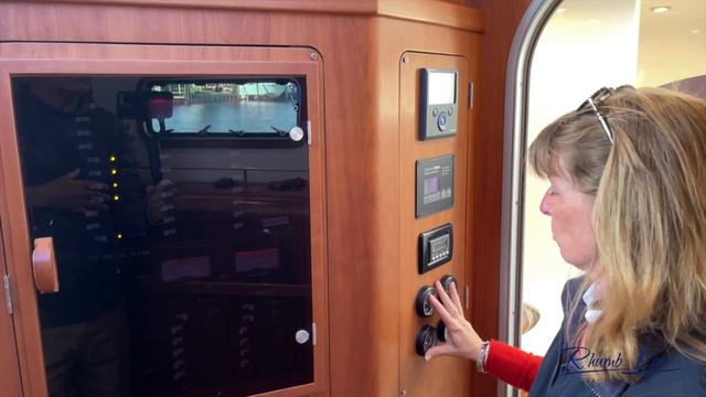 Tour Idlewild, a 2017 Antares 44 смотреть онлайн