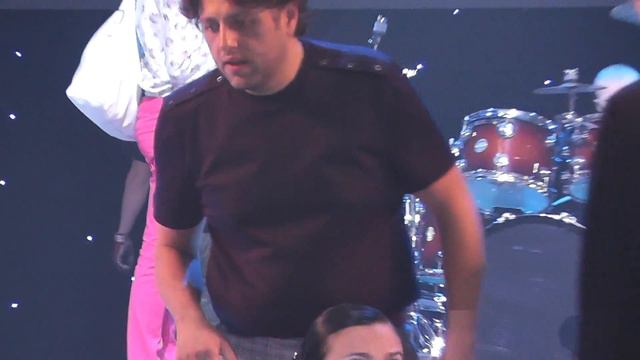 Елена Ваенга-Цветы любимой певице-БКЗ-25.07.2013 смотреть онлайн