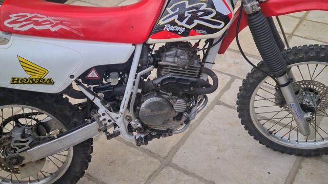 Honda XR 250R смотреть онлайн