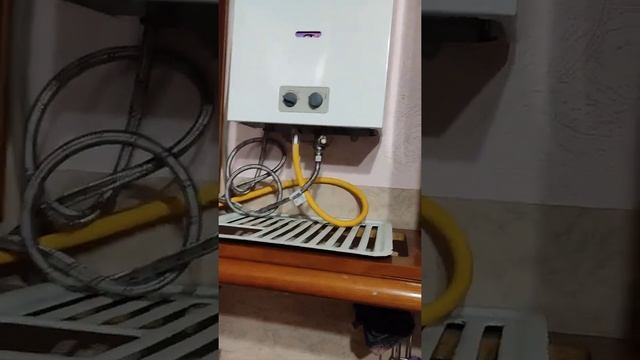 Ремсервис "Manon" Замена газовой колонки Юнкерс на WERT 10 ч-3 смотреть онлайн