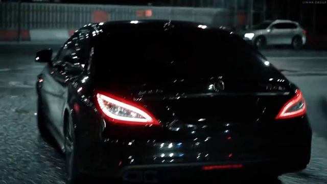 Летит новый Мерседес (КЛИП)