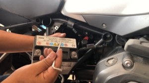 BMW R1200GS Adv LC | Battery Replacement