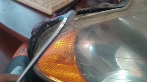 Как разобрать неразборные фары без жидкостей и вставить туда би-лед линзы#фары #ремонт #авто