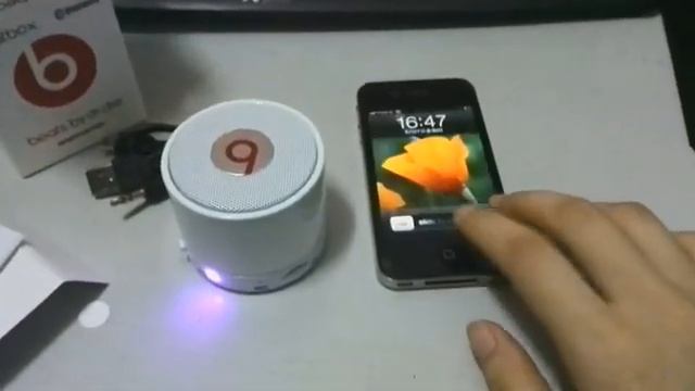 Monster Beats by dr.dre Beatbox Mini Bluetooth Speaker Sings CHICKEN SONG смотреть онлайн