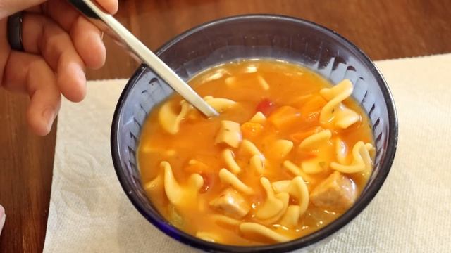 How Spicy Is Campbell's Chunky Ghost Pepper Chicken Noodle Soup? - Eating A $50 Can Of Soup. смотреть онлайн