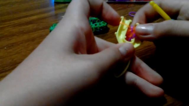 Браслет Одинарный тротуар на рогатка. Урок 30 смотреть онлайн