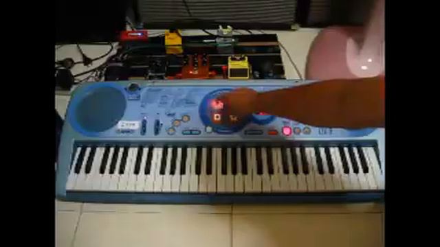 Casio LK-39 has a Sparta Zombie Pop Mix смотреть онлайн