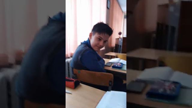 Кто-то с чем-то