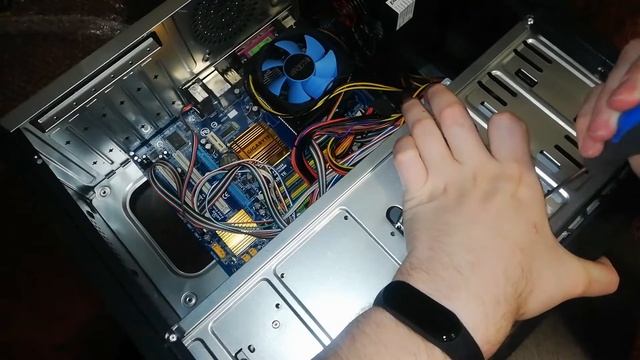 Шаг 6: как установить CD/DVD-дисковод в корпус компьютера (НУБ собирает ПК) смотреть онлайн