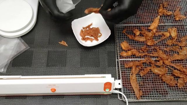 Вяленое мясо (jerky) упаковка мяса , для продажи. смотреть онлайн