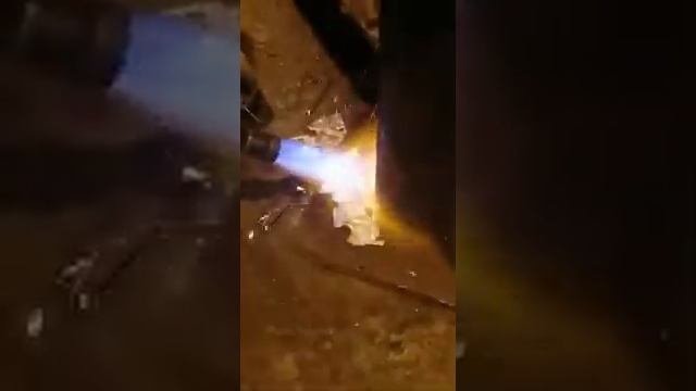 Моя новая газовая горелка...Расплавил алюминий за несколько секунд.... смотреть онлайн