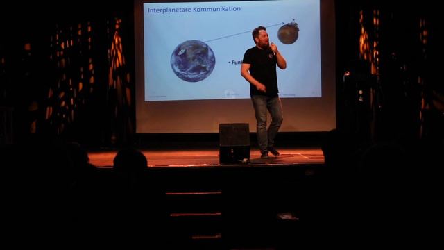 Wie Raumfahrttechnik meiner Oma hilft (Felix Büsching– Science Slam) смотреть онлайн