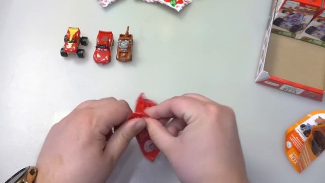 ТАЧКИ Монстраки и в Японии! Свит Бокс тачки 2 Вся коллекция смотреть онлайн