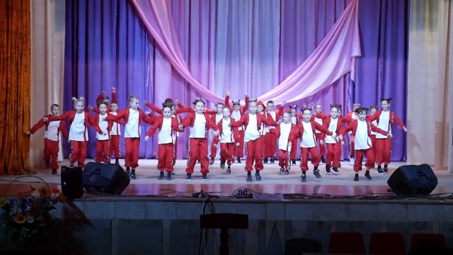 Студія сучасного танцю "Dream Dance" 7-9 років смотреть онлайн