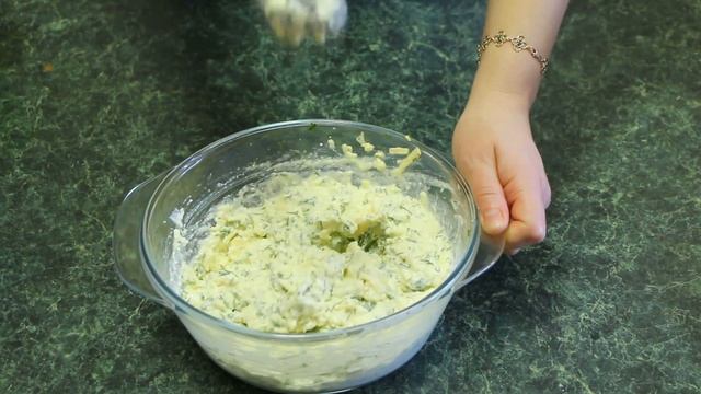 Сырная лепешка. Сочная, с хрустящей сырной корочкой! смотреть онлайн