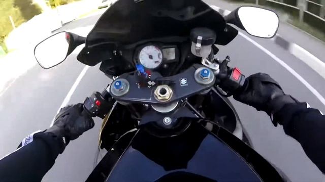 Suzuki GSX-R750 K7 | прохват на мотоцикле | смотреть онлайн