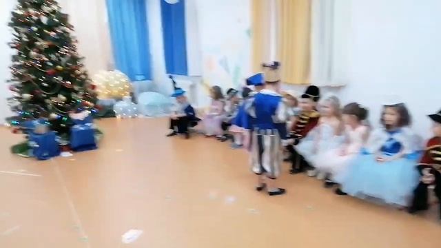 Новогодний утренник подготовительной гр. Мюзикл по сказке "Золушка" Д/с с.Кубанка. Встречаем 2021 смотреть онлайн
