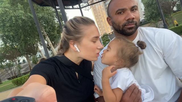 Шок. Ребёнок в два года катается на велосипеде смотреть онлайн