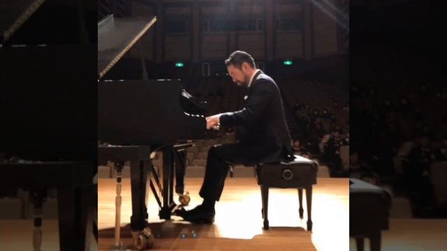 Rachmaninoff: Prelude in c-sharp minor, op.3-2 смотреть онлайн