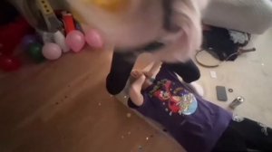 Света соллар села на лицо некоглая