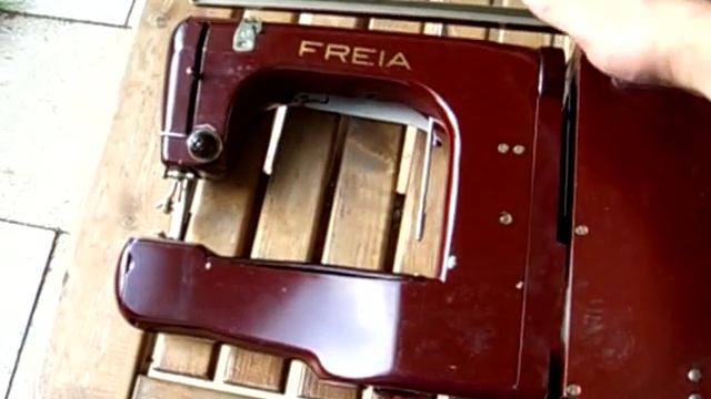 Freia Reisenaehmaschine смотреть онлайн