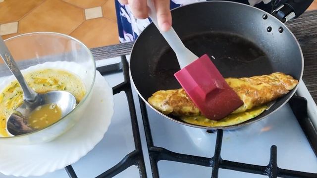 Кабачковый рулет за 5 минут. Вкусный завтрак на скорую руку смотреть онлайн