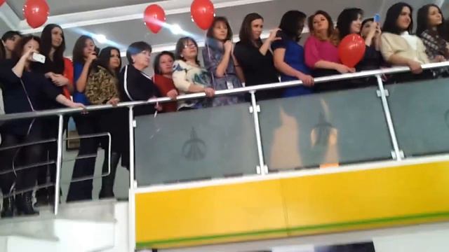 Nikoil Банк. 8 марта, в Международный женский день! смотреть онлайн