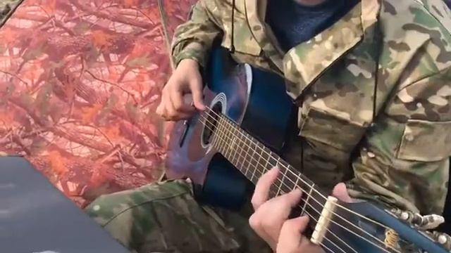 Саша и его гитара на закрытии сезона рыбалки. Орловские озёра. Казахстан. смотреть онлайн