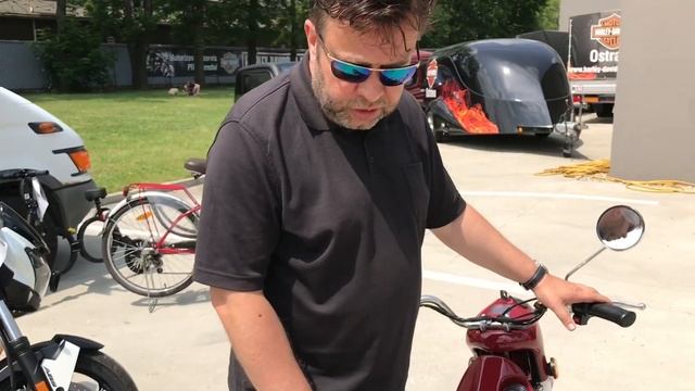 Elektrický Pionýr Motoscoot 2018 concept смотреть онлайн