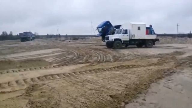 Сломали ман ТГА. Работа на кустовой площадке. смотреть онлайн