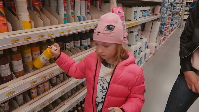 БЛОНДИНКА В МАГАЗИНЕ. ВЛАЖНЫЕ САЛФЕТКИ смотреть онлайн