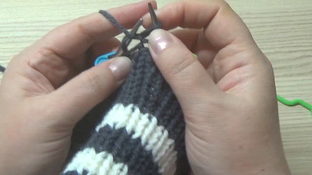 Манишка спицами. Расчёт петель. Подробный МК. Простой способ вязания. Collar knitting смотреть онлайн